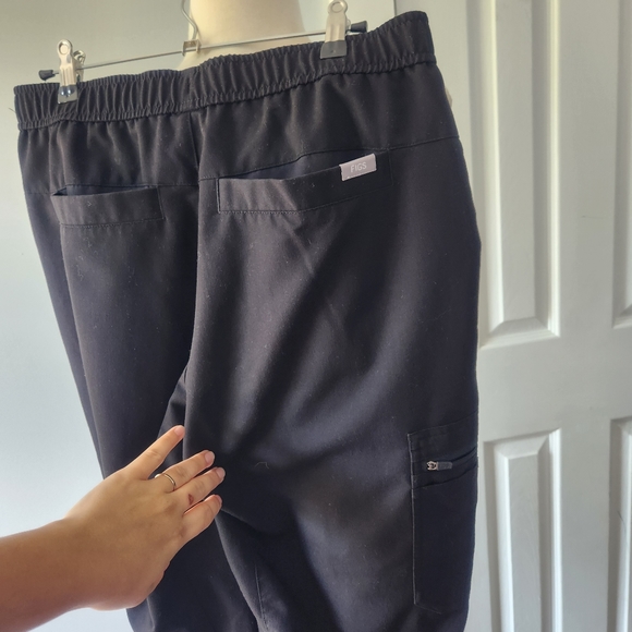 Figs Tansen Classic Cargo Jogger Scrub Pants Black M/S - Picture 8 of 14